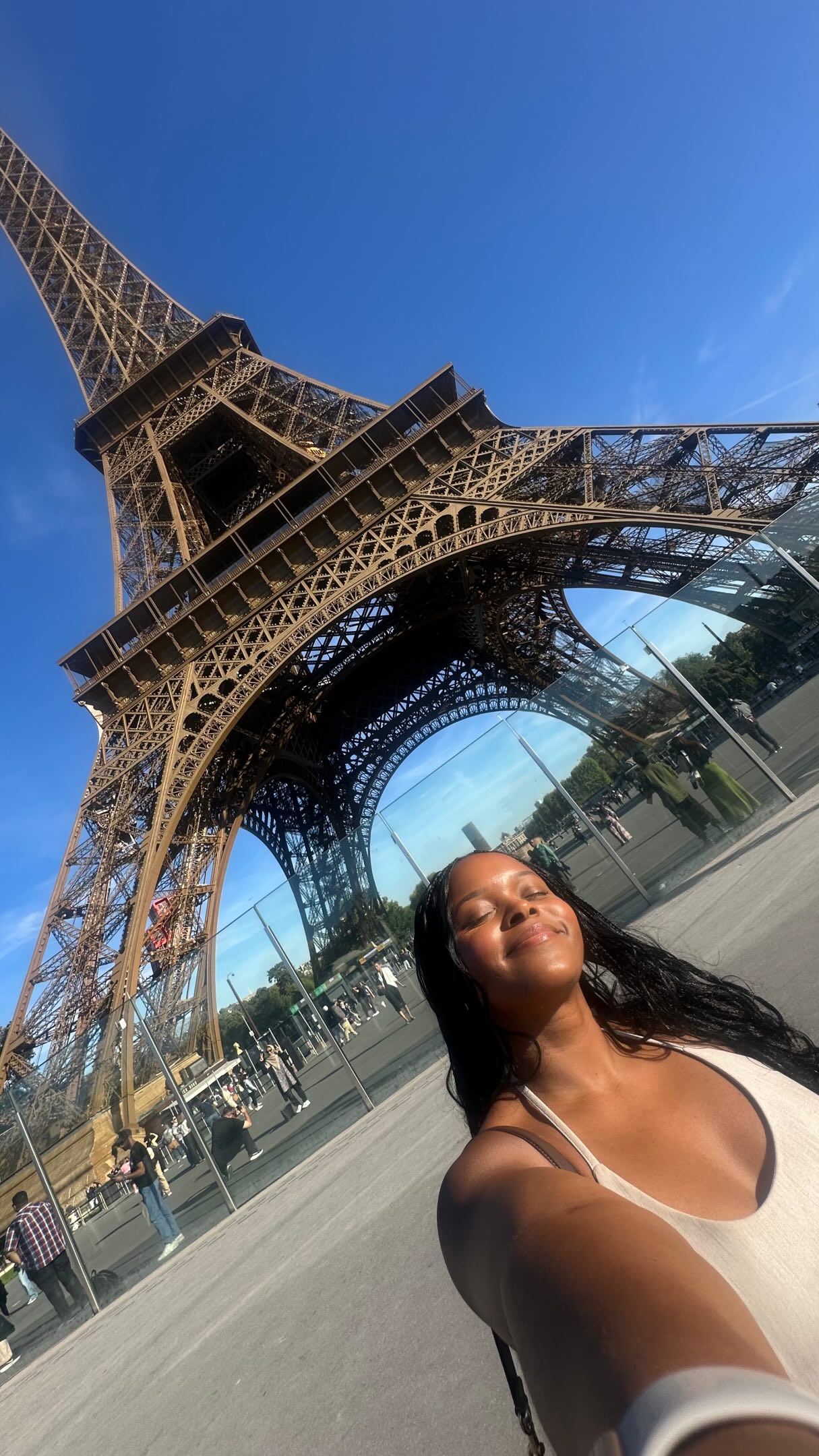 9 Places in Paris