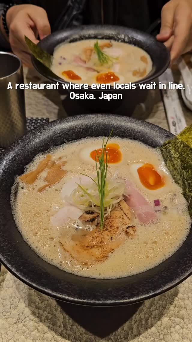Osaka's Popular MUGITOTORI for Creamy Chicken Ramen