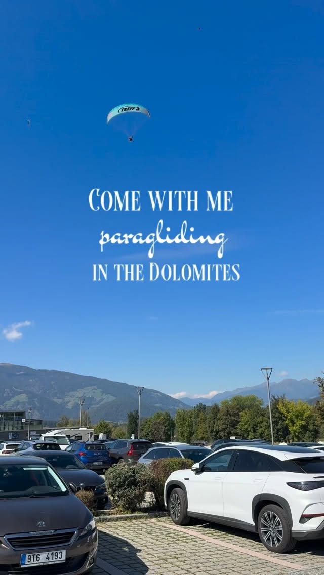 Dolomites Paragliding Adventure with Local Pilots