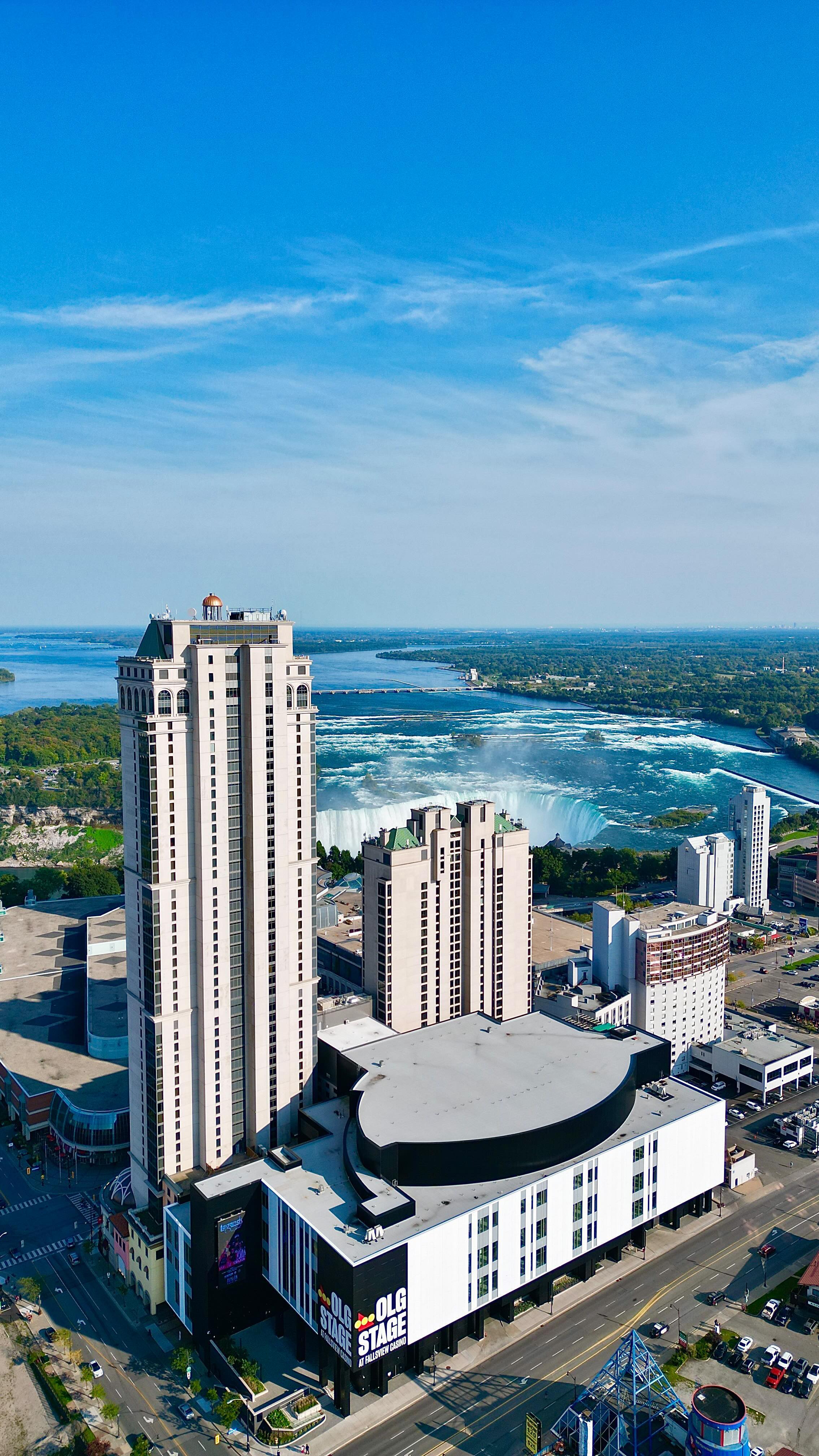 Niagara Falls Hotels and Concert Venues