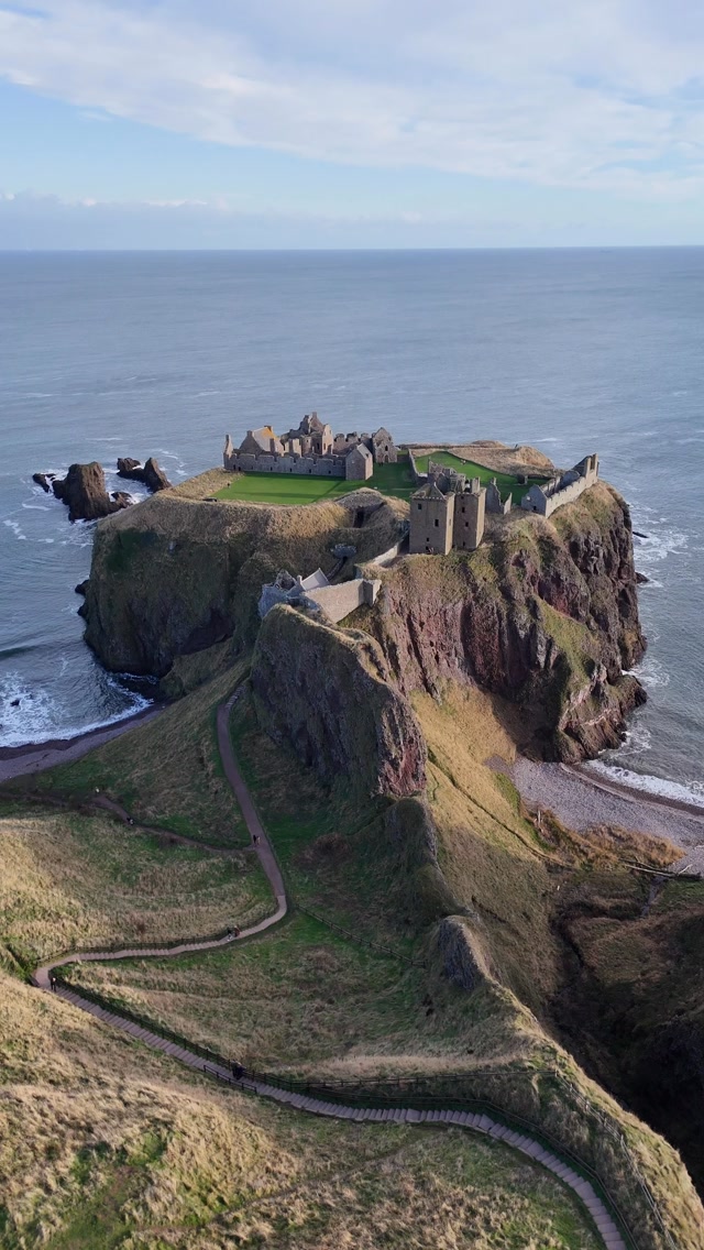 Dunnottar Castle's Rich History of Defense and Royalty