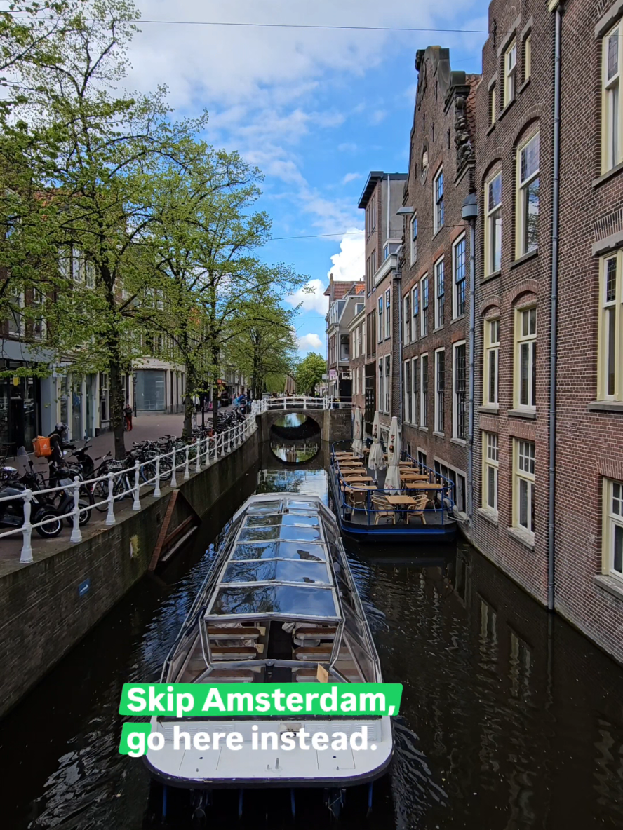 Delft's Canals, Churches, Shopping, and Culinary Delights