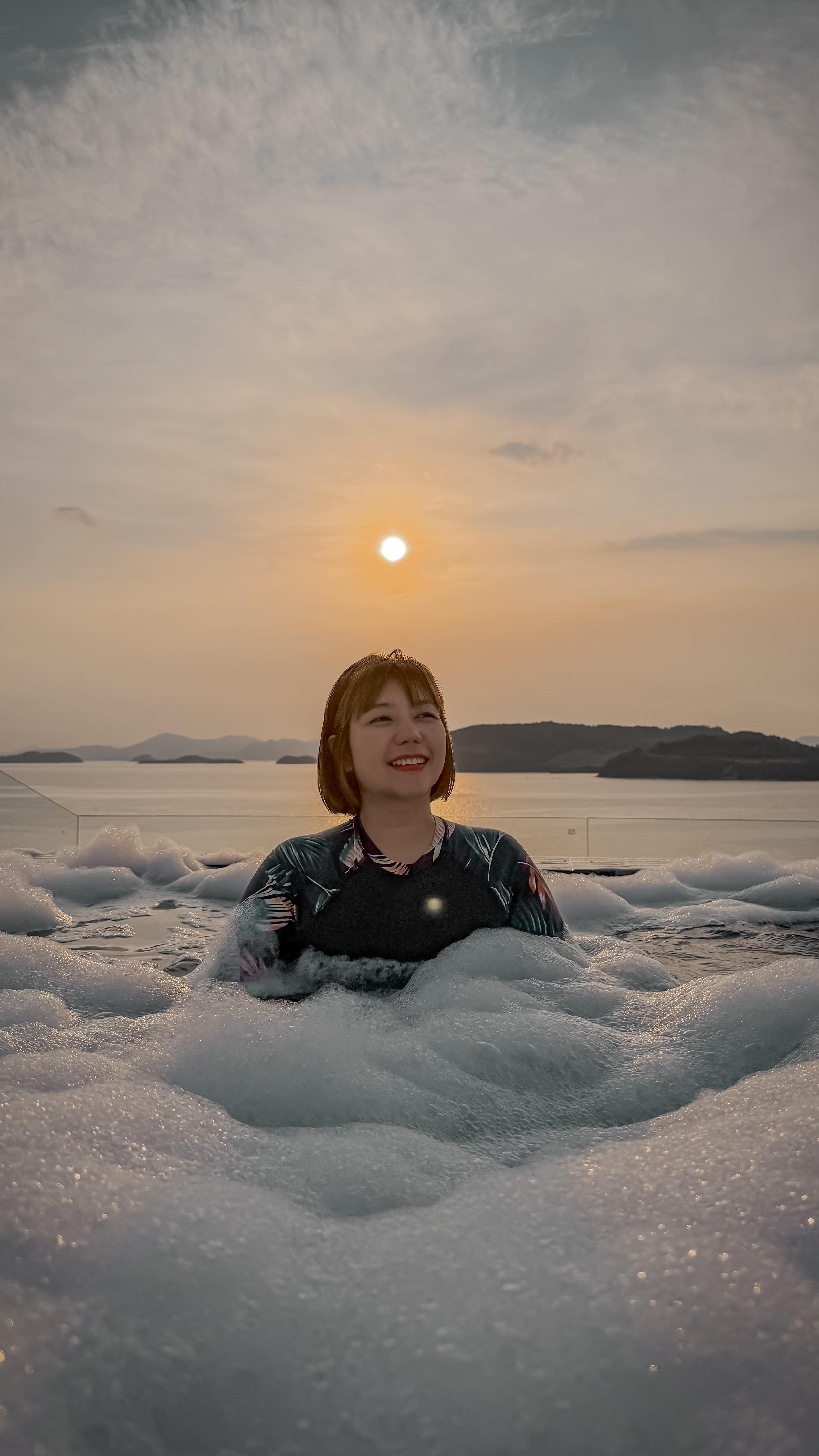 South Korea's Art, Ocean, and Midas Motels