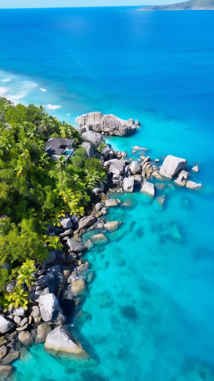 Luxury Honeymoon Resorts Around The World