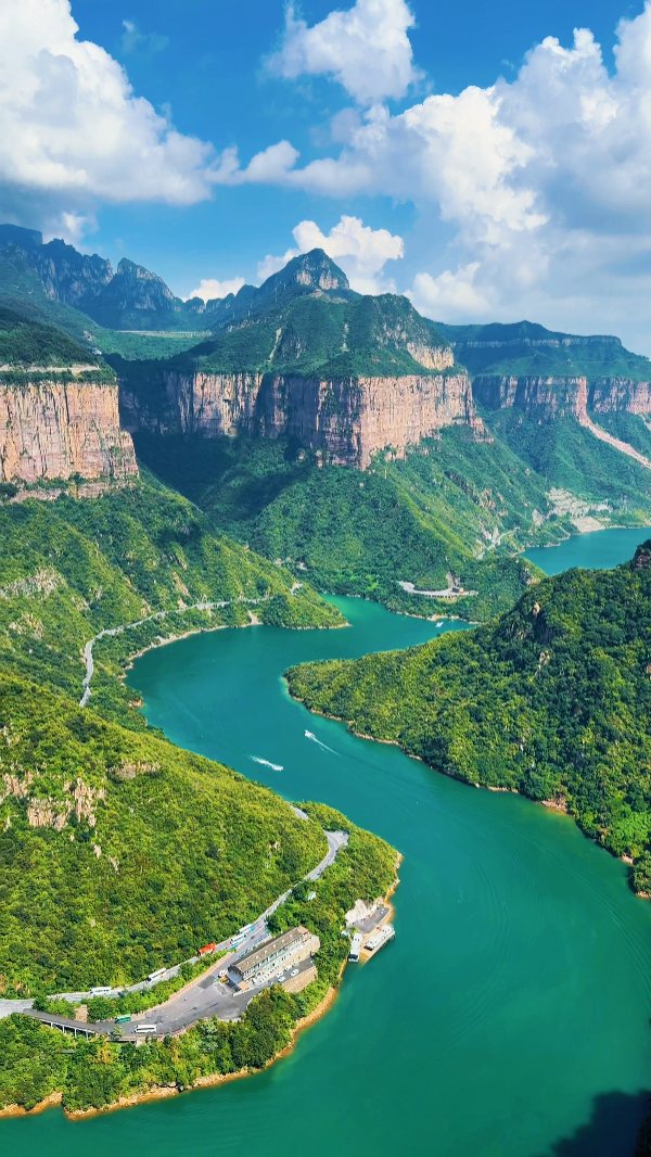 Baoquan Scenic Area in Taihang Mountains