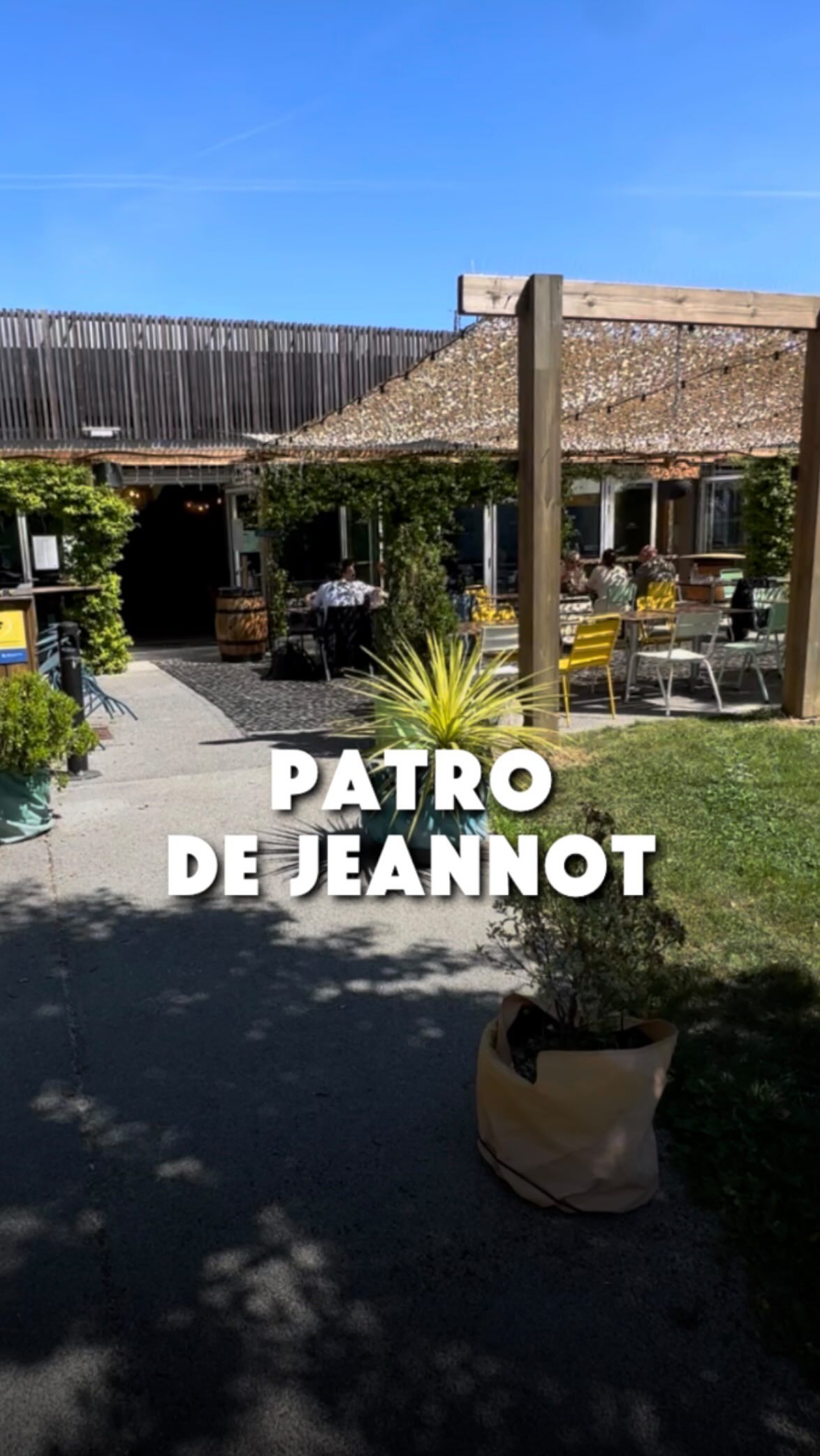 Chartrons Brasserie Offers Green Terrace and Activities