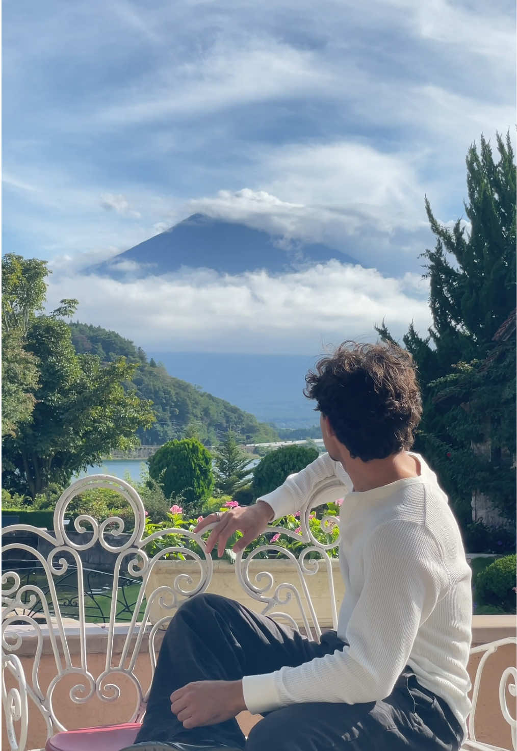 Fairytale Gardens with Mount Fuji Views