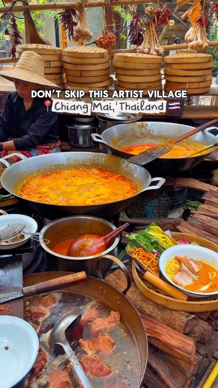 Chiang Mai Artist Village Features Local Crafts