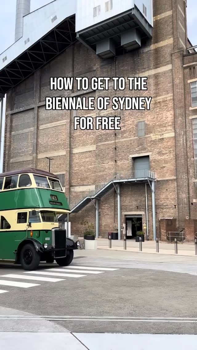 Vintage Bus Tour to Sydney Biennale