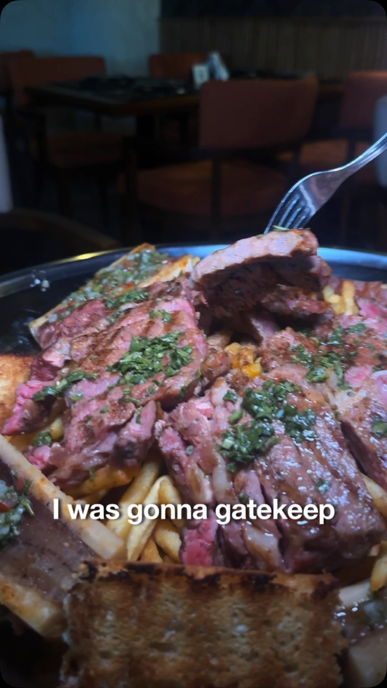 Dubai Steakhouse Offers Generous Meat Platters