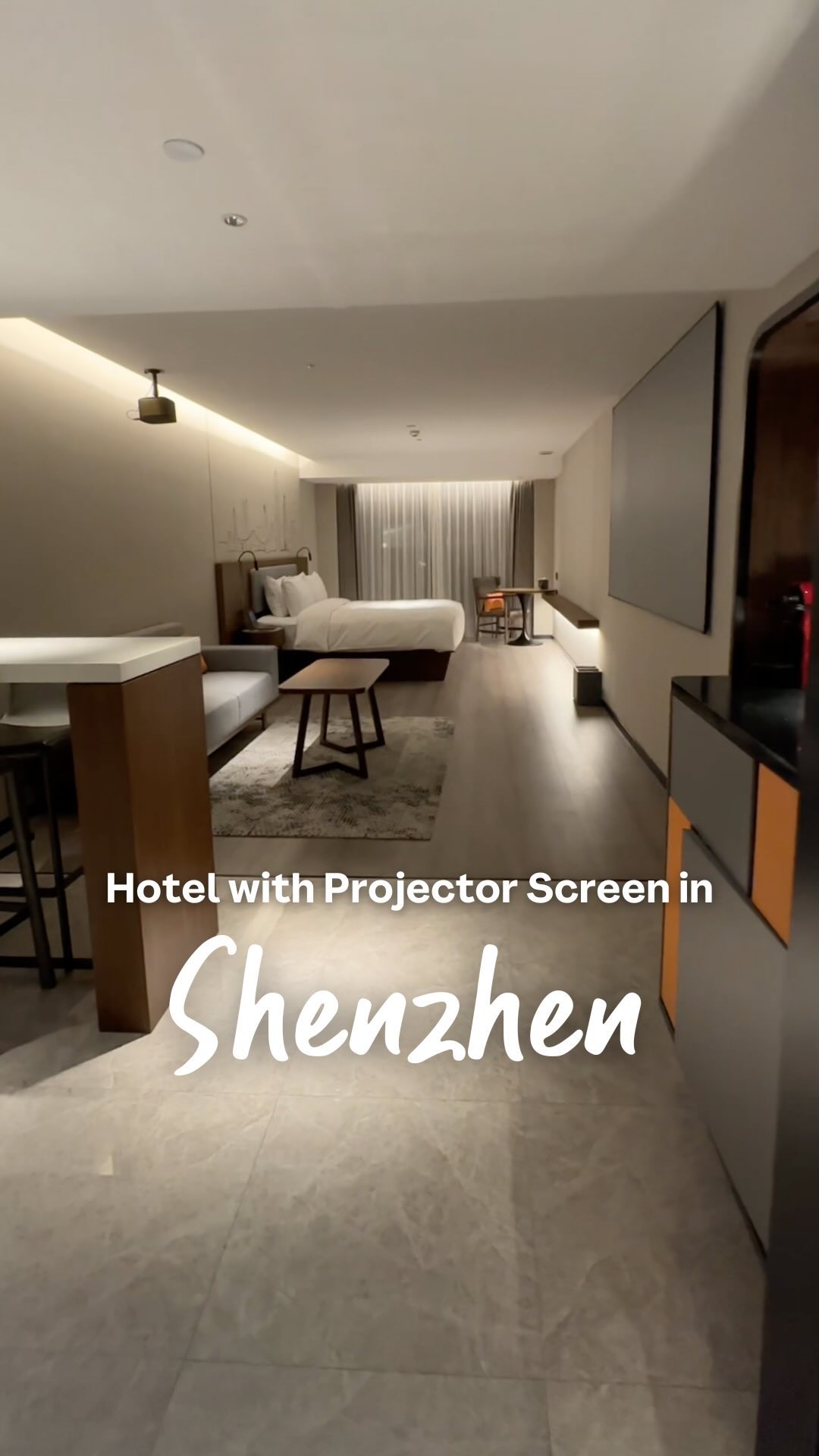 ShenZhen Bay Hotel Features Projector Screen