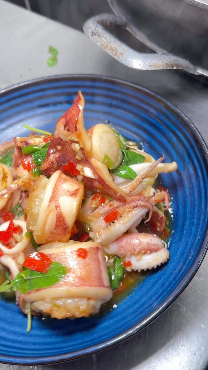 Michelin-Recognized Thai Restaurant Mae Klong Hua Pla Mo Fai