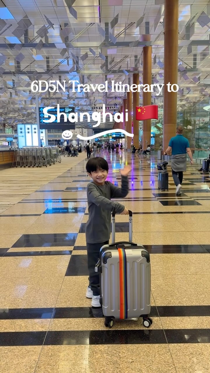 Shanghai Travel: Disneyland, Shopping, and Landmarks