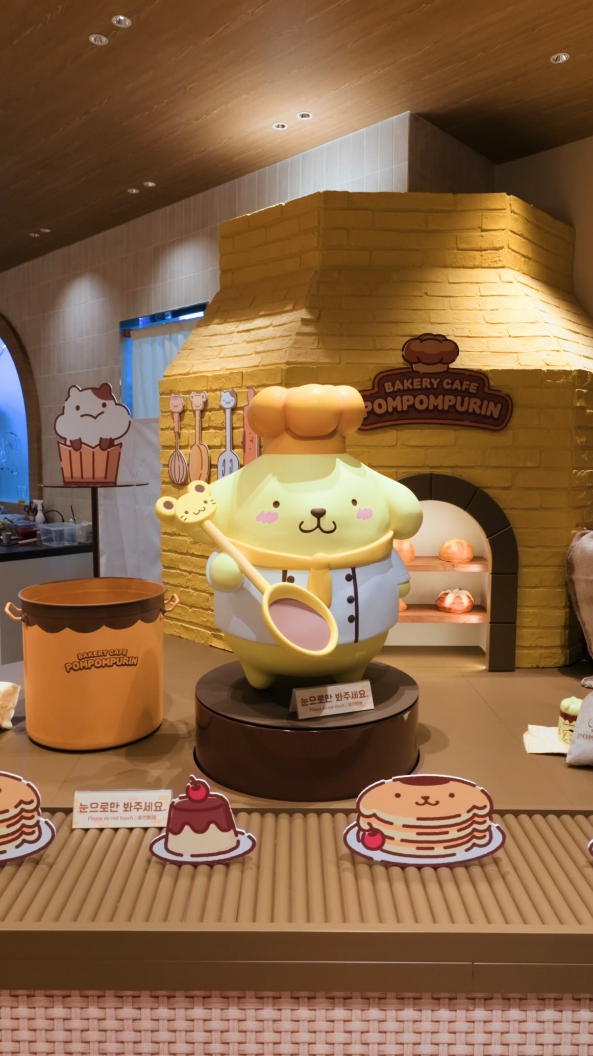 Pompompurin Cafe Debuts Permanent Sanrio Bakery