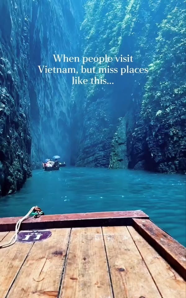 Ha Giang Loop's Emerald Nho Que River Views