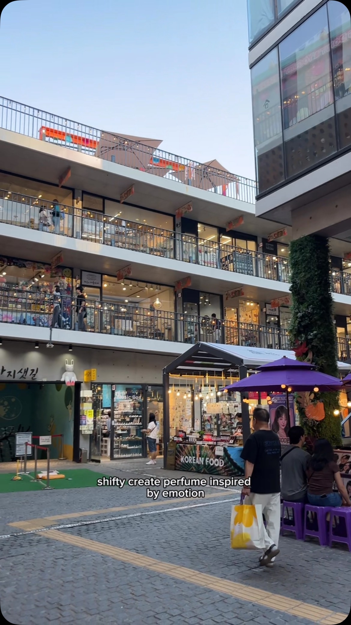 Seoul Fragrance Shop Creates Scents From Emotions