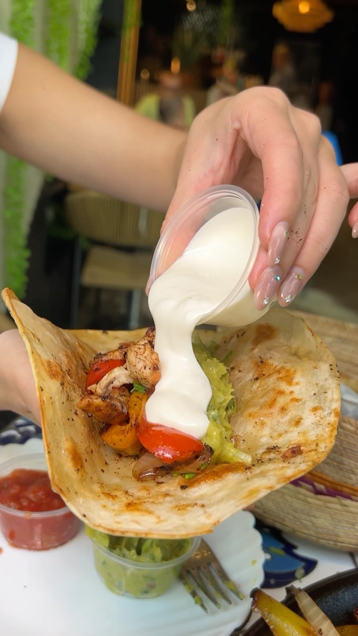 Montreal's Authentic Mexican Dining Experience