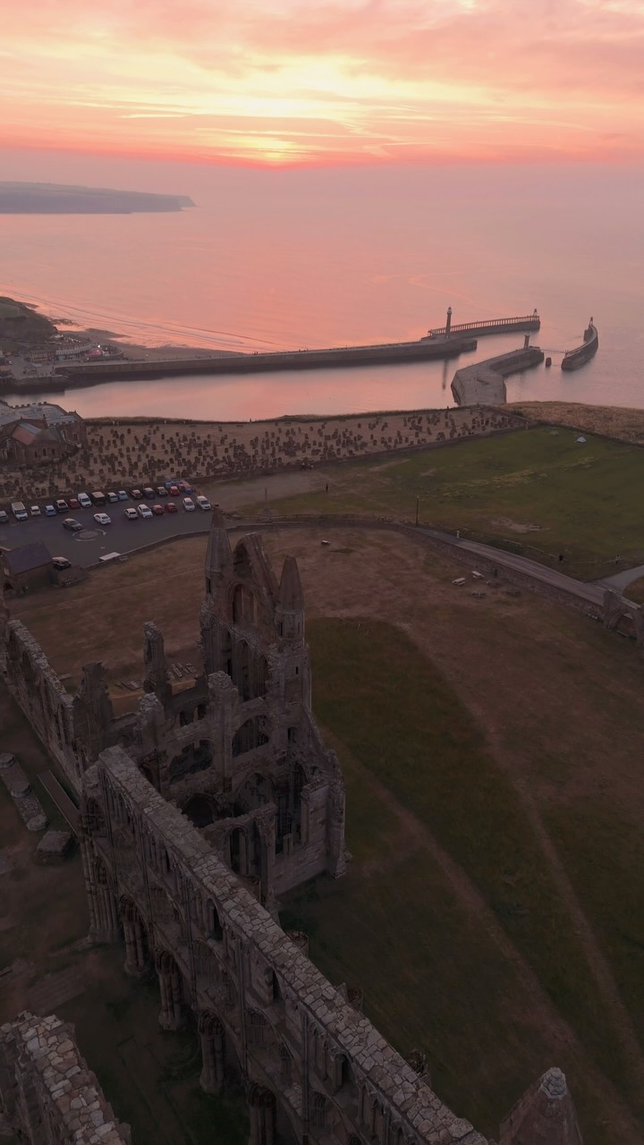 Whitby Abbey: Dracula's Seaside Pilgrimage Site