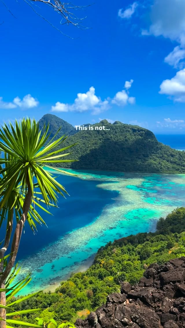 Semporna: Borneo's Stunning Beaches and Marine Life