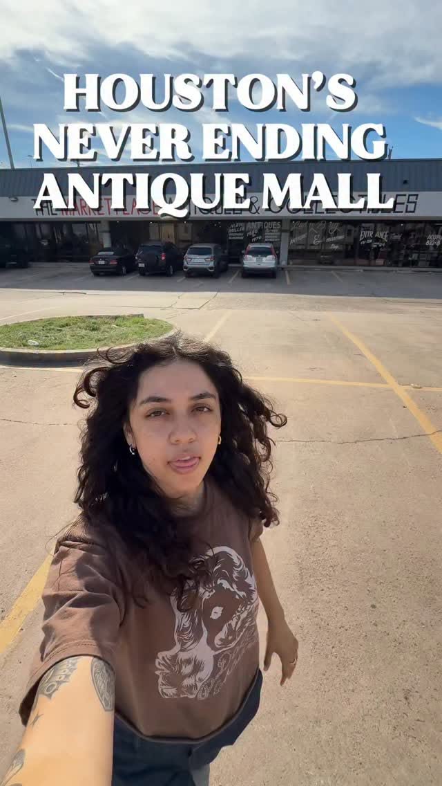 Houston's Sprawling Antique Mall Off I-10