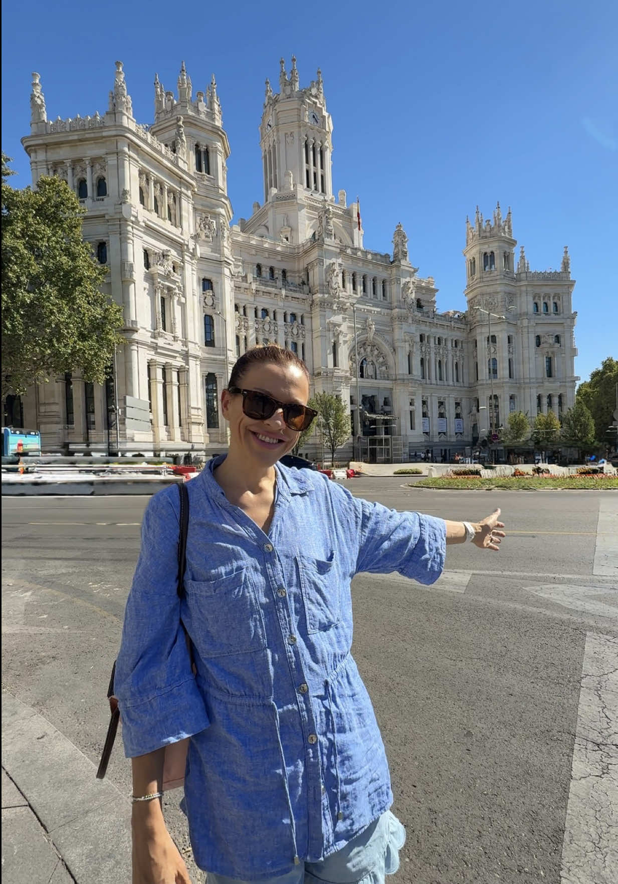 Café Cibeles and Exhibitions at Cybele Palace