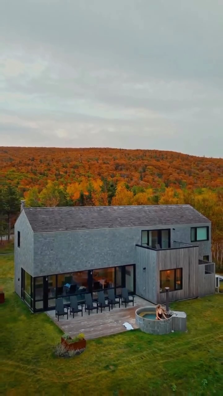 Oceanfront Cabin Getaway On Cape Breton Island