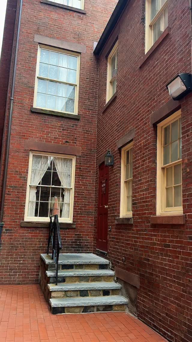 Old North Church Crypt Explores Boston's Historic Tombs