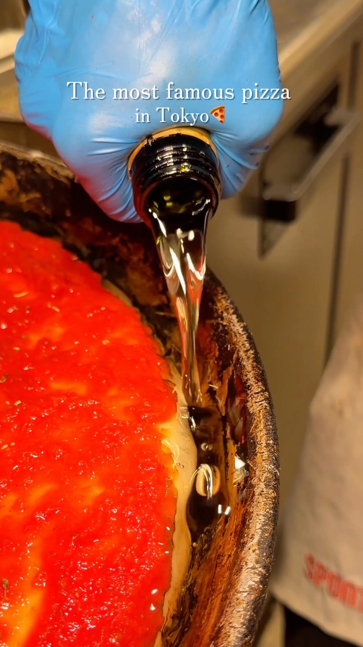 Harajuku Pizzeria Serves Massive, Cheesy Pizza