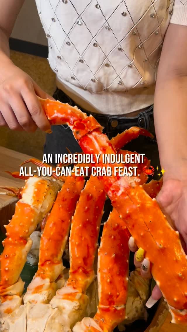 Osaka's Crab Restaurant Offers Unlimited Feasts