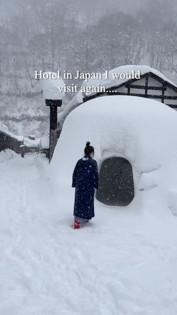 Japanese Stays With Private Hot Springs