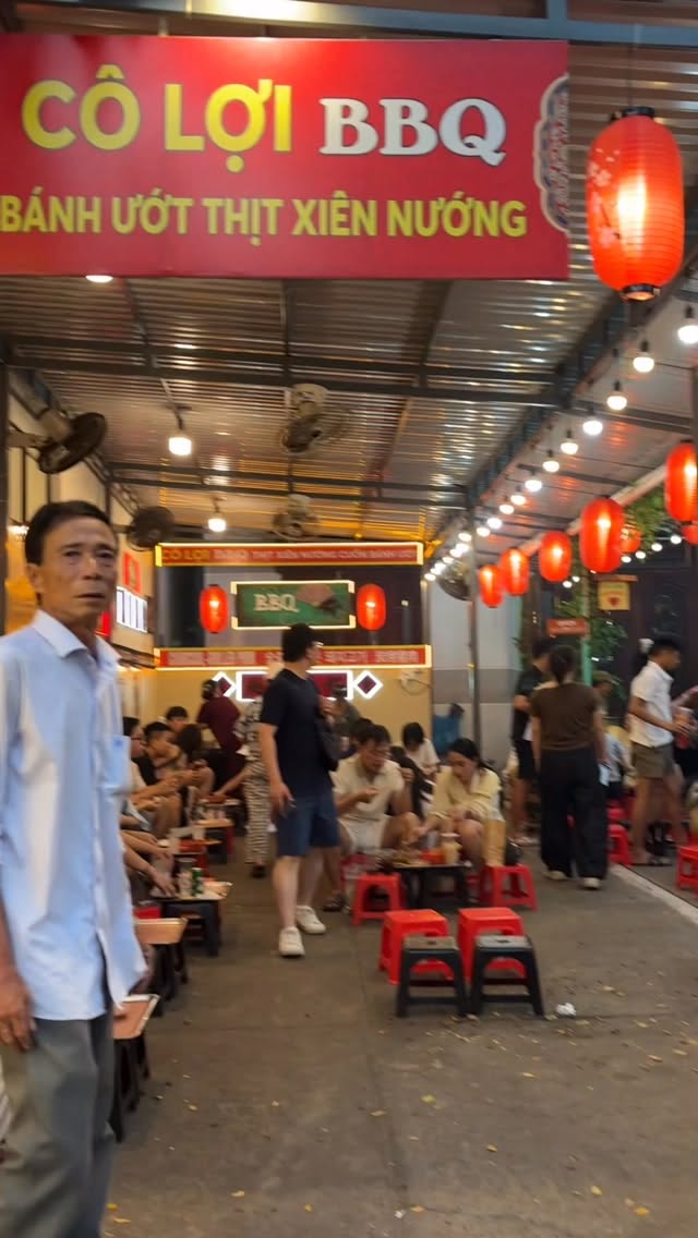 Hoi An's Packed Pork Skewer Eatery