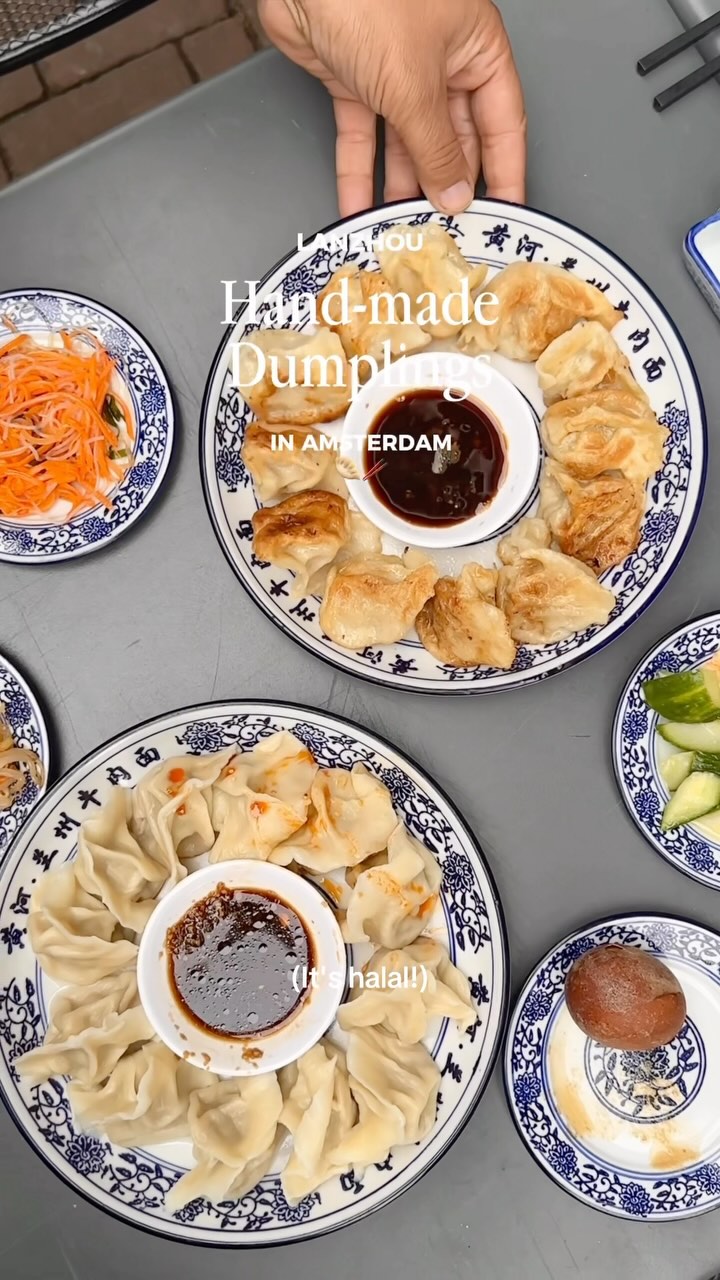 Amsterdam Restaurant Features Hand-Pulled Noodles