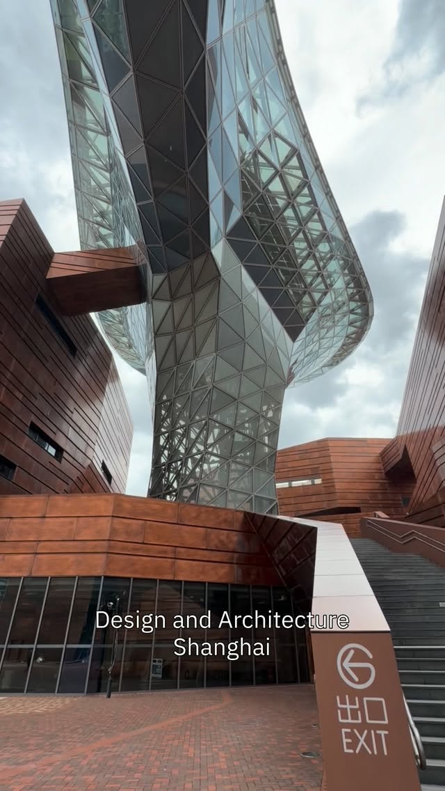 Shanghai Landmarks And Shopping Destinations
