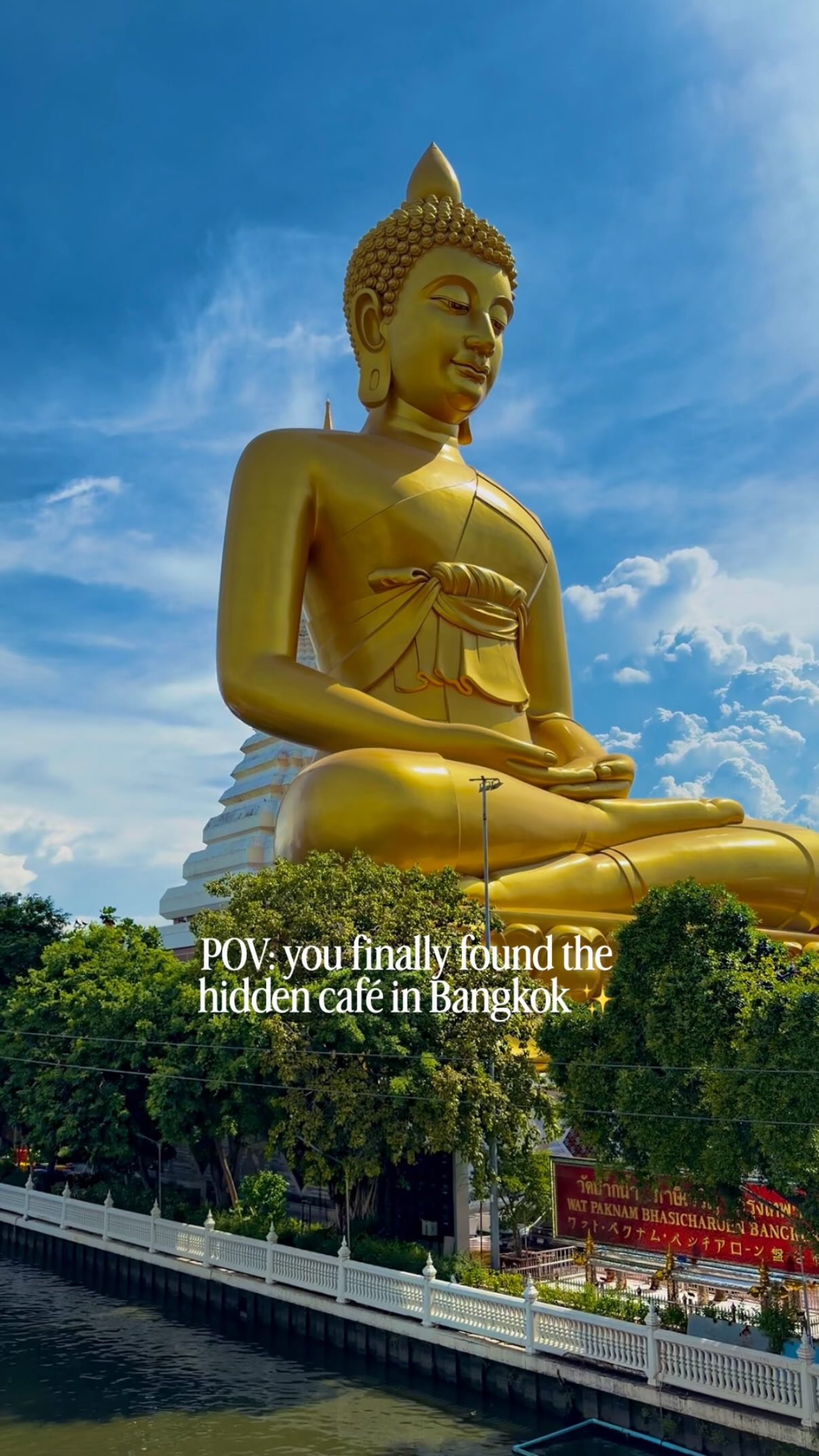Bangkok Bistro Offers Wat Paknam Golden Buddha Views