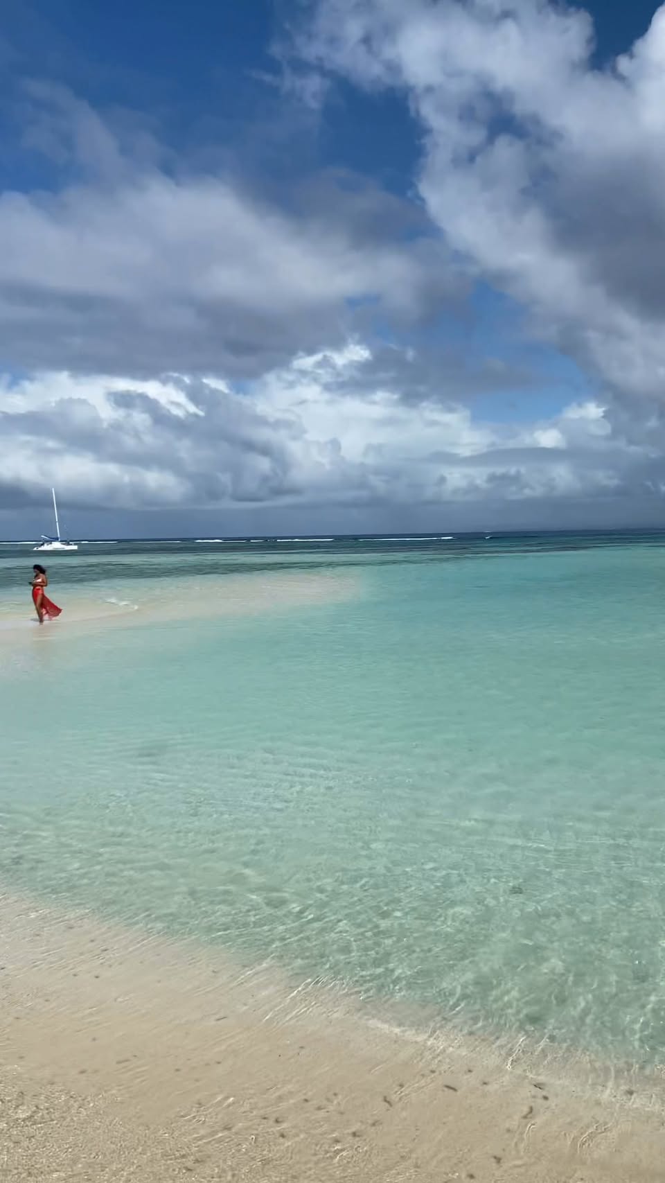 Gabriel Island Catamaran and Speedboat Trips