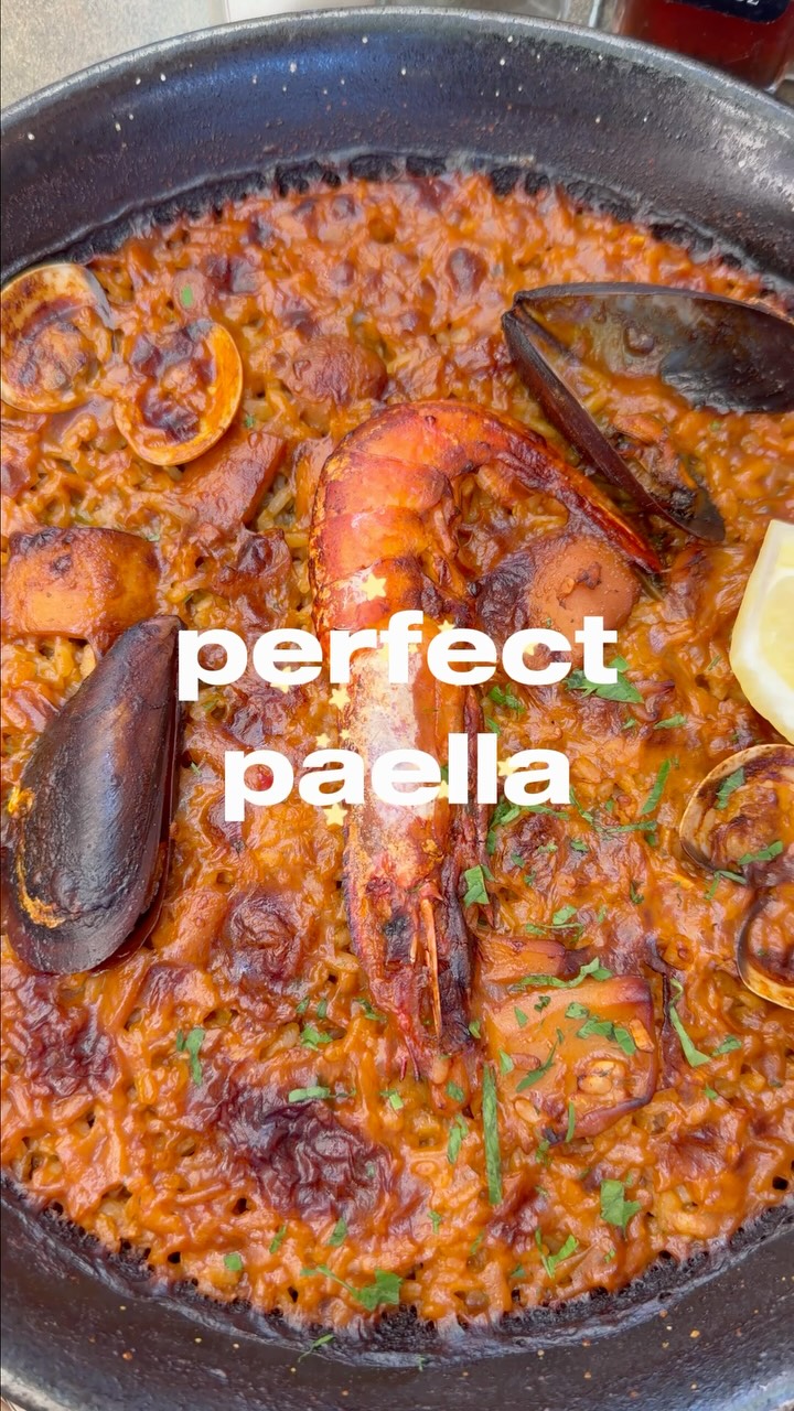 Can Plaça's Scrumptious Paella
