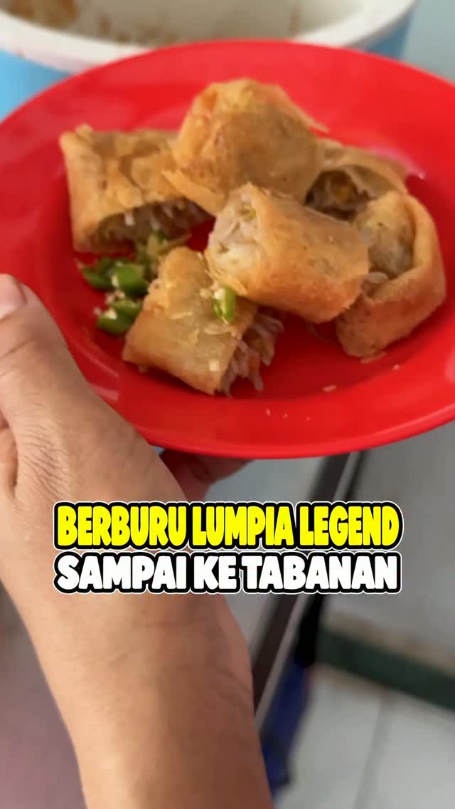 Legendary Spring Rolls At Warung Lumpia Kenyeri