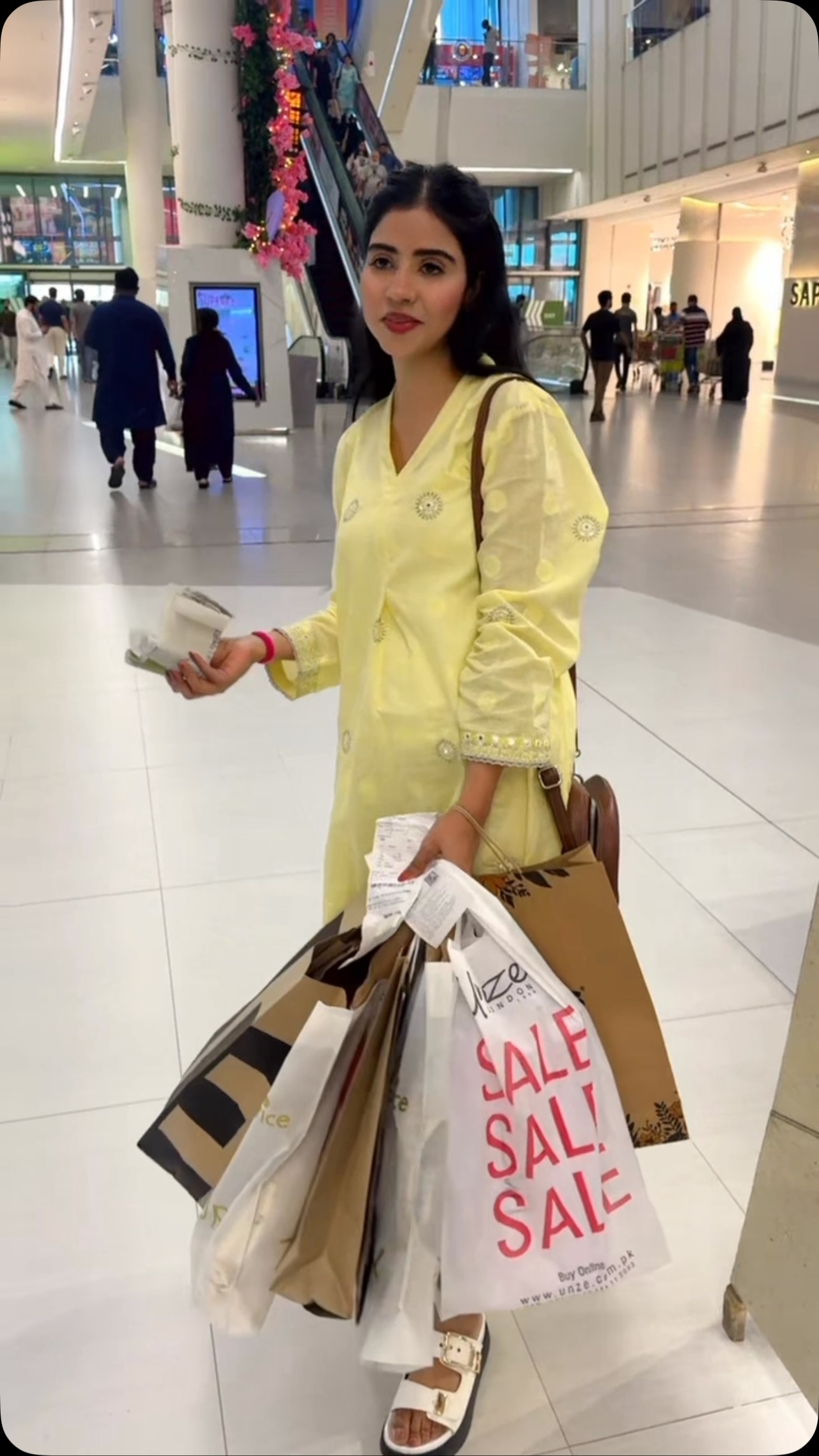 Shopping Trip Leads to Complimentary Hi-Tea