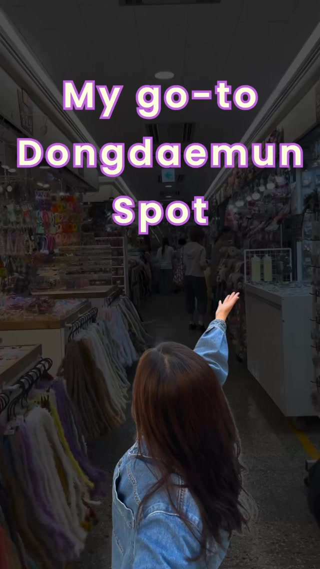Seoul Markets for Trendy Accessories