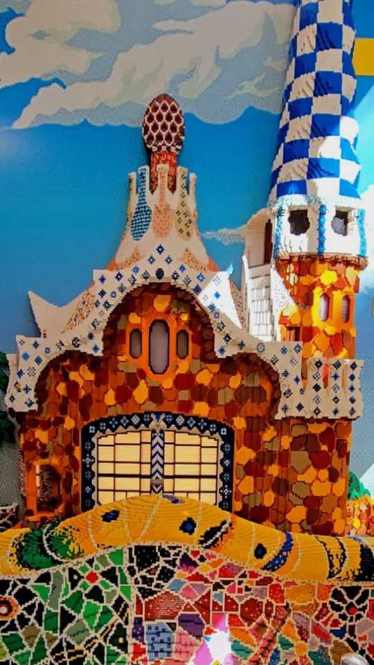 Barcelona LEGO Store Offers Exciting Experience