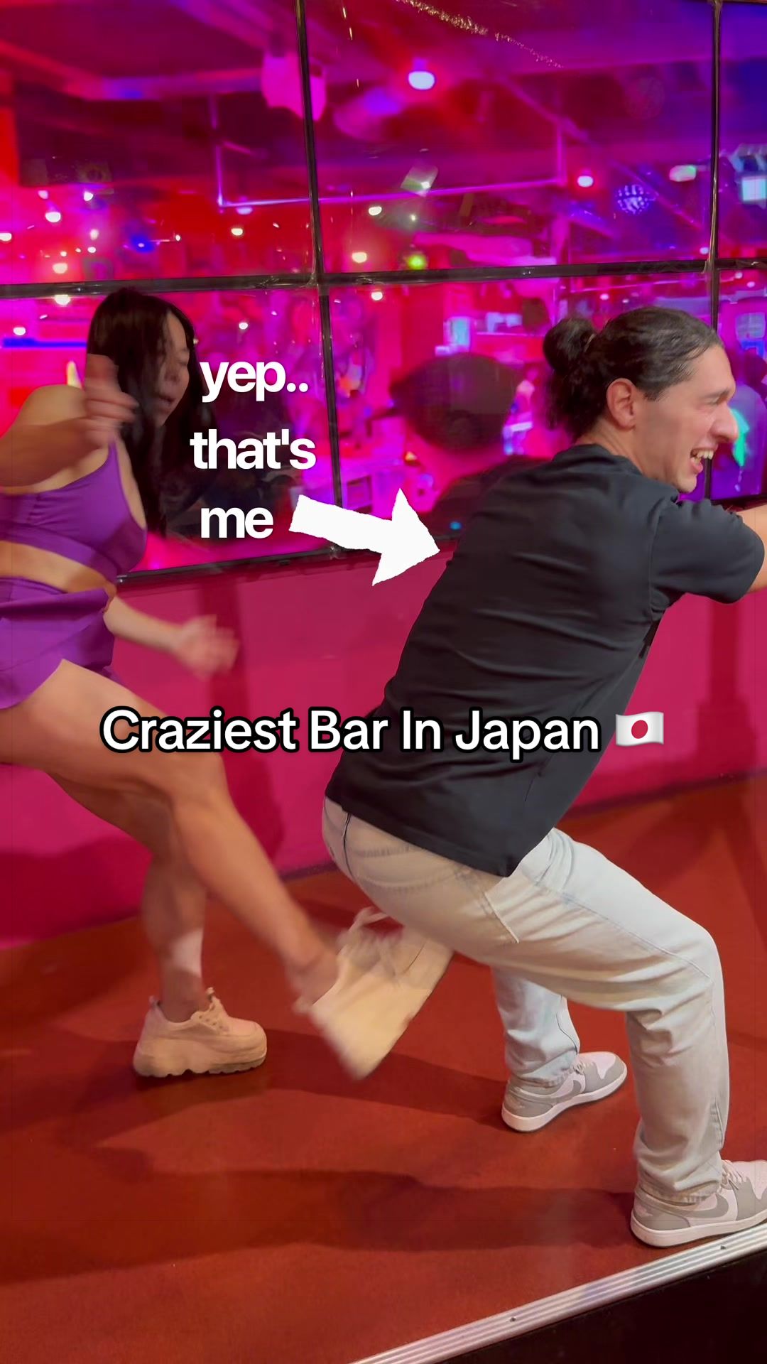 Tokyo Bar Features Female Bodybuilders Serving Drinks