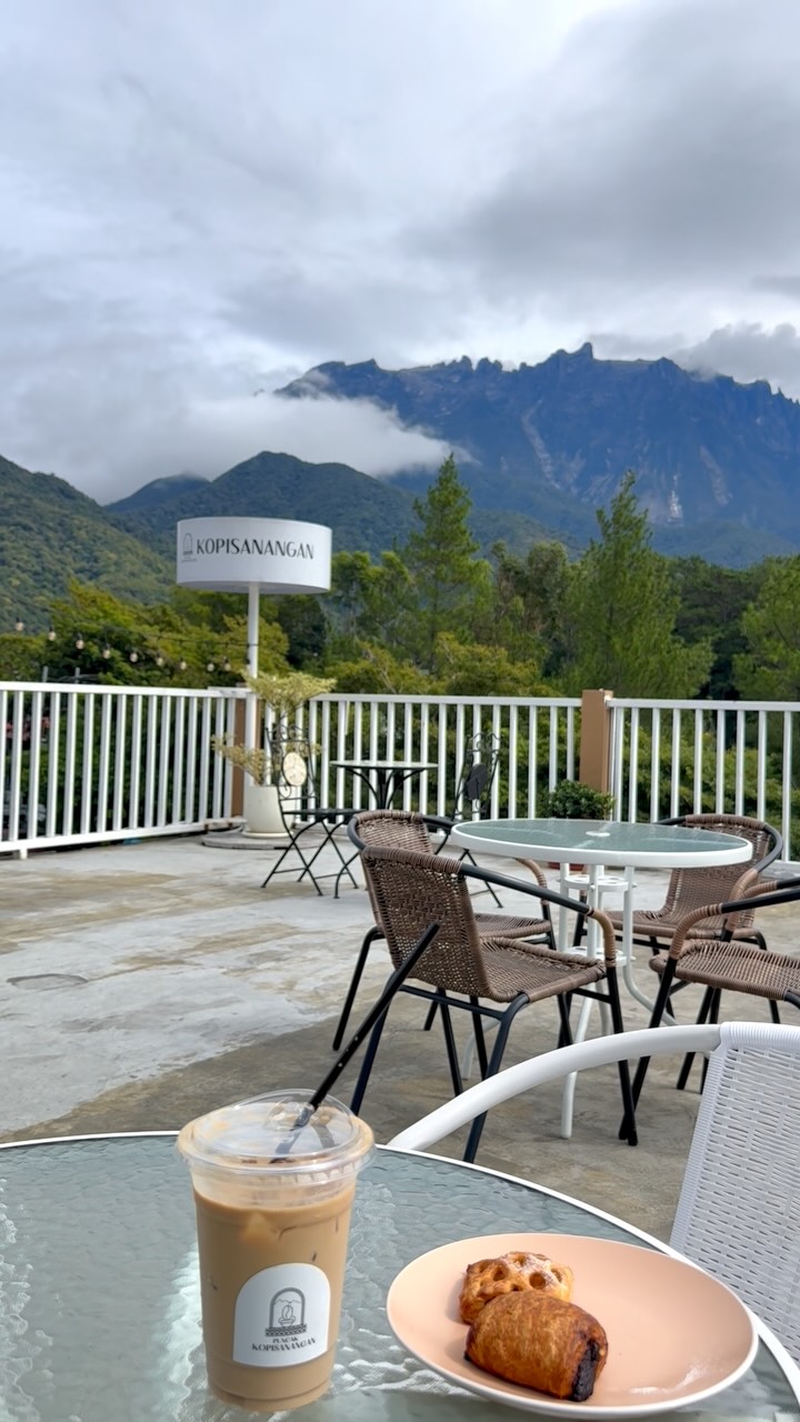 Unique Cafes with Mount Kinabalu Views