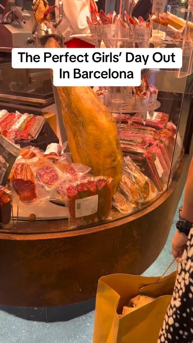 Barcelona's Iconic Sights, Shopping, and Dining Route