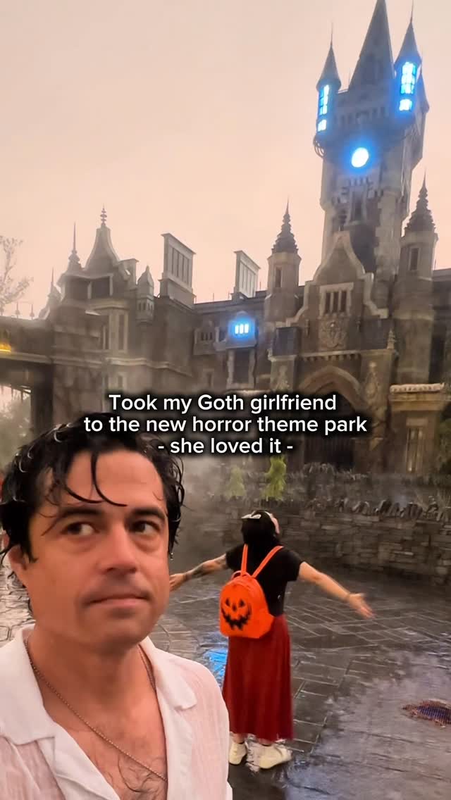 Haunted Horror Lands Featuring Classic Monsters