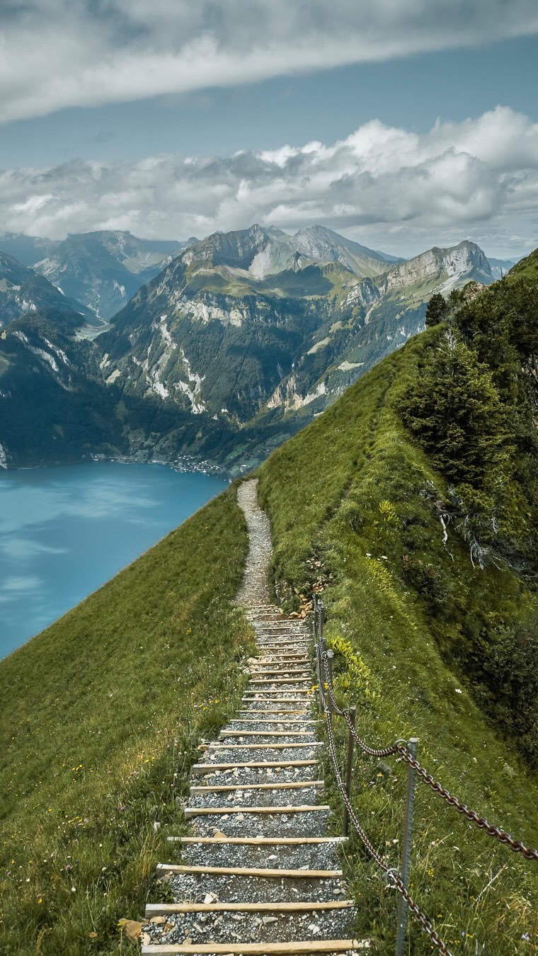 Swiss Ridge Hike Offers Mountain, Lake Views