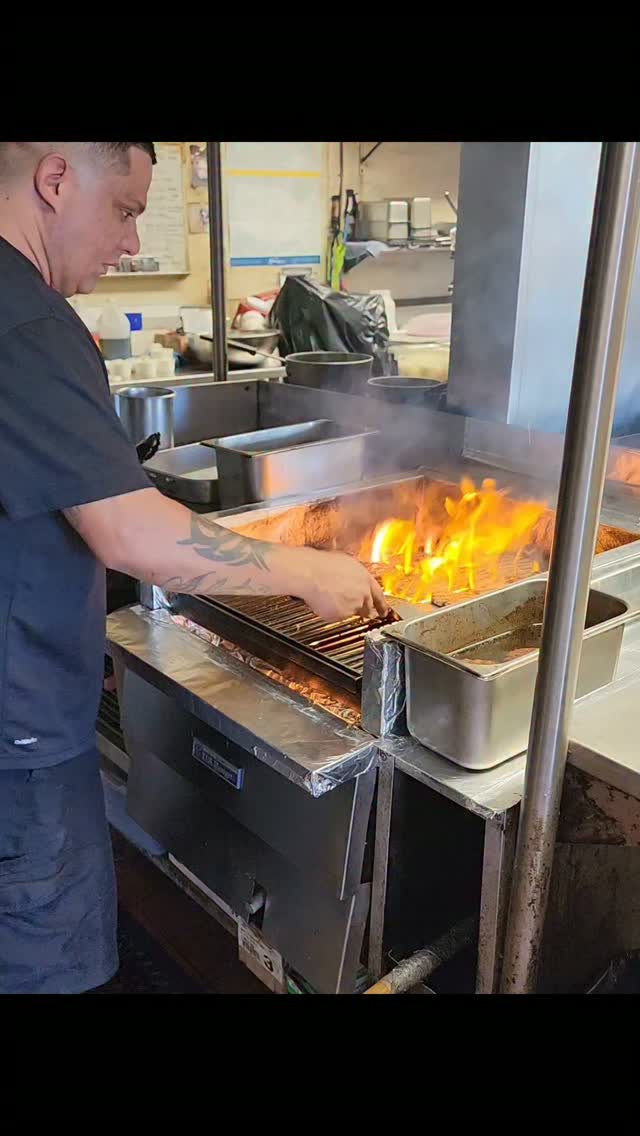 Honolulu's Flame-Grilled Burgers