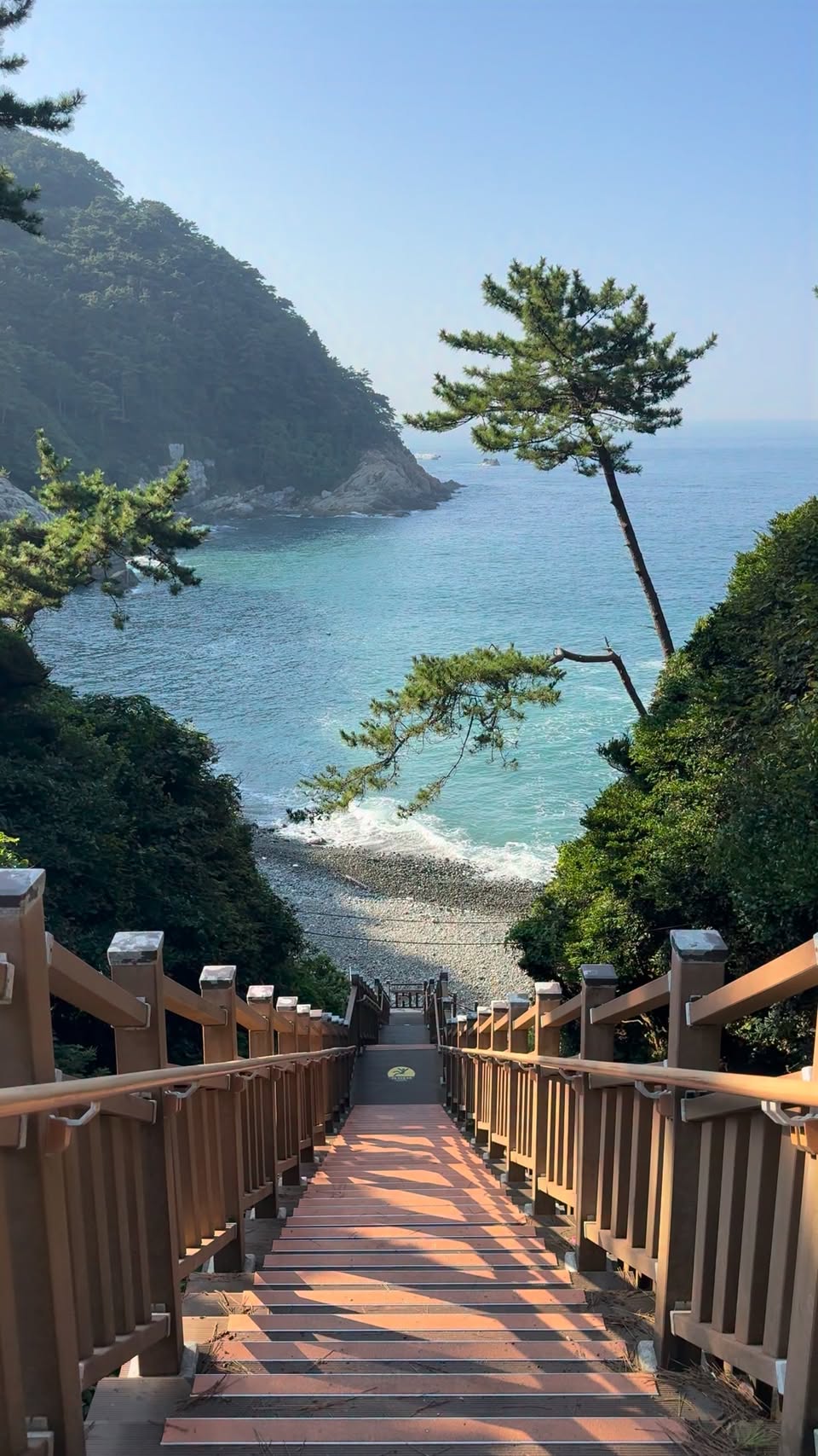 Busan's Coastal Cliffs And Ocean Views