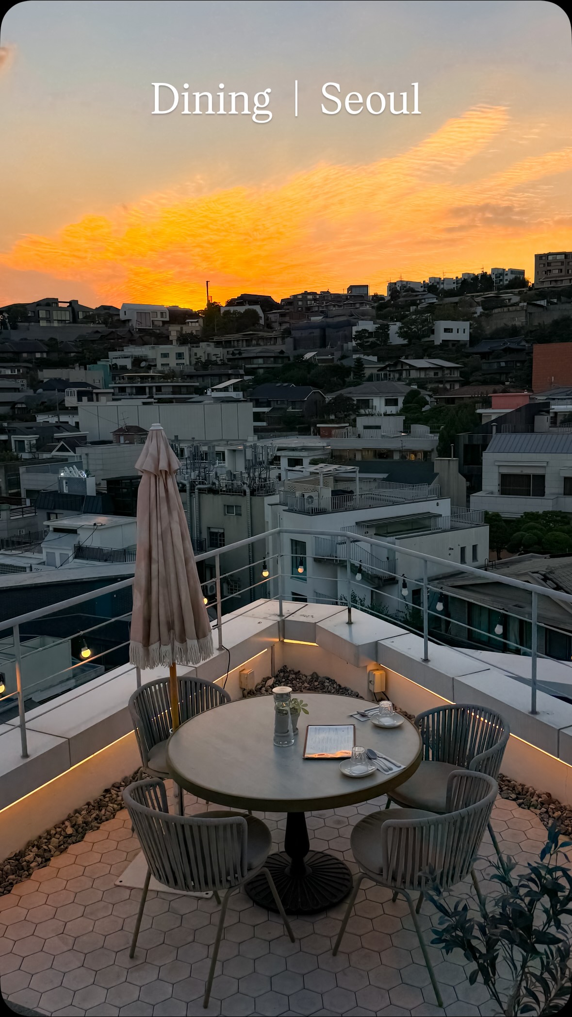 Little Ruby's Cafe: Rooftop Views and Cityscapes