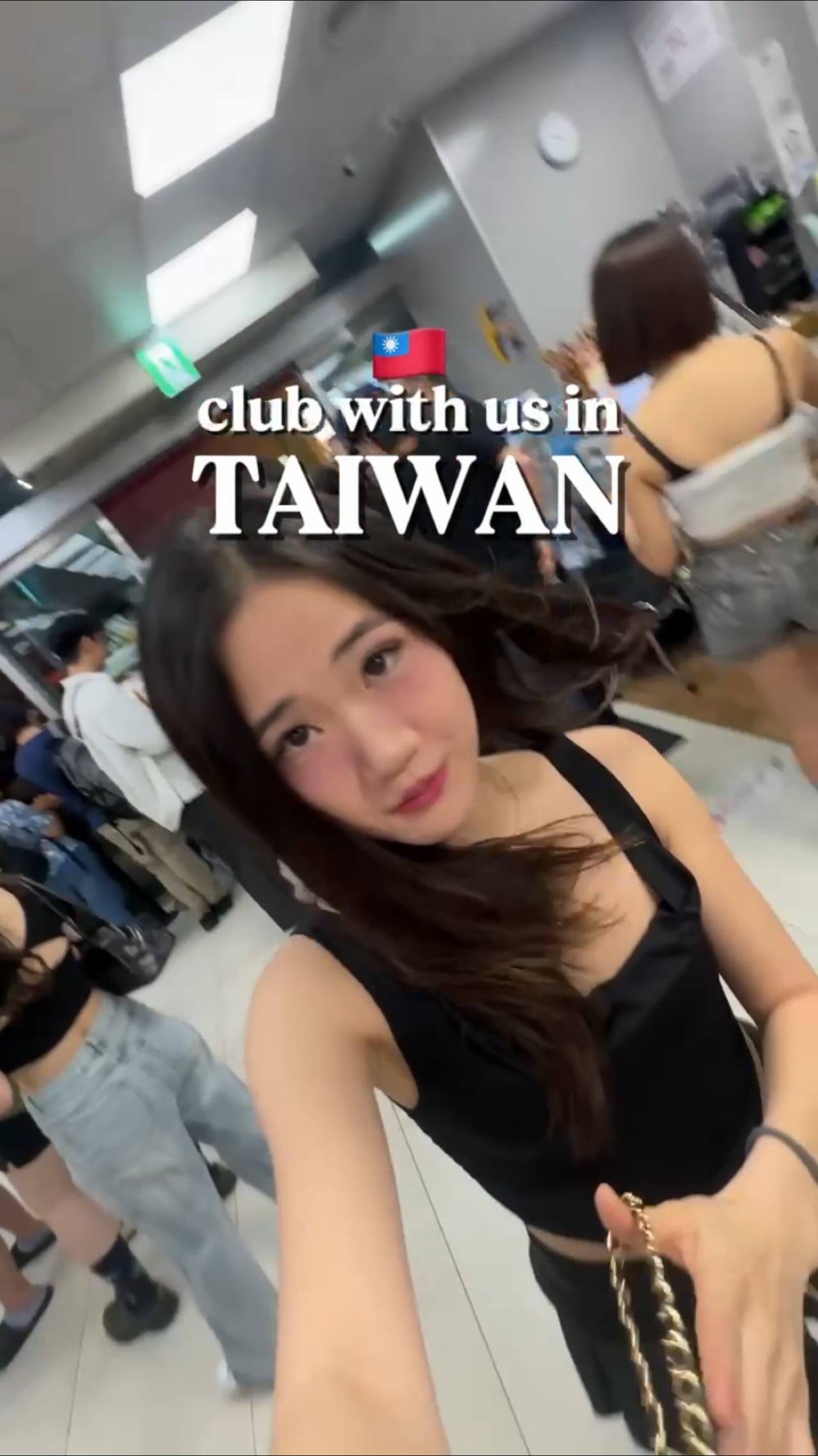 Taipei Nightlife: Clubbing and Convenience Store Exploration