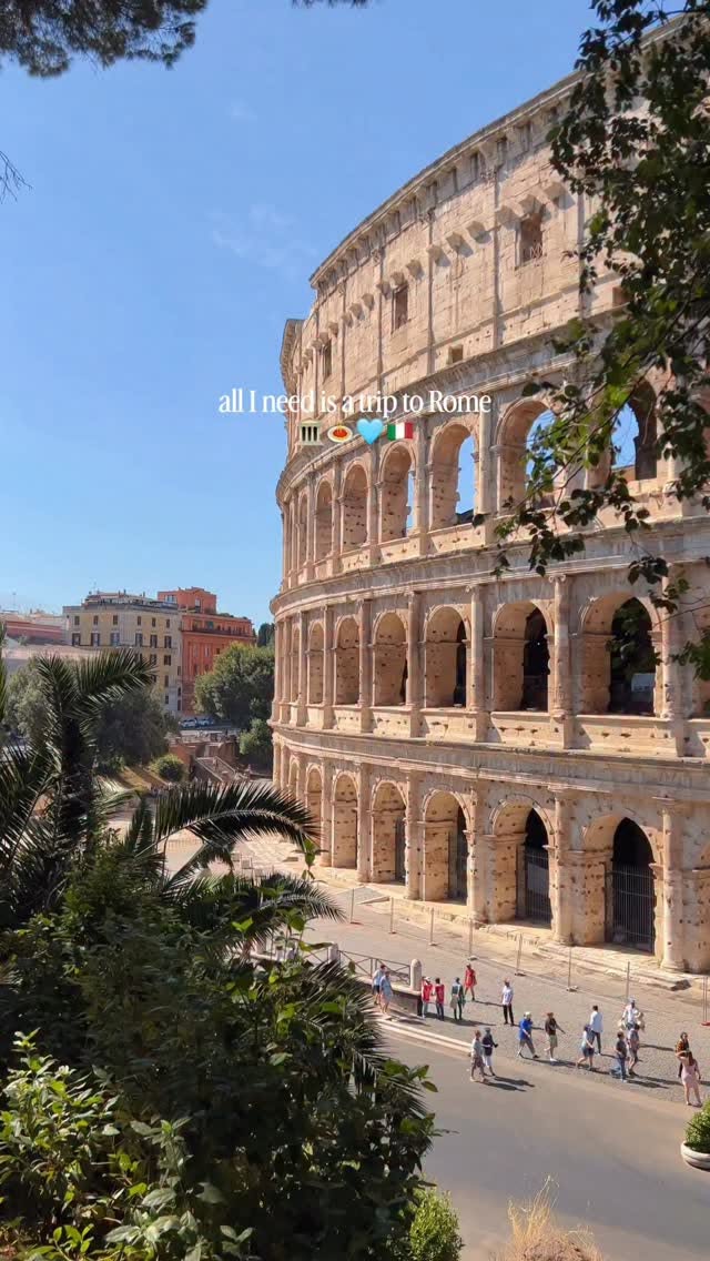 Rome's Iconic Landmarks And Beautiful Architecture